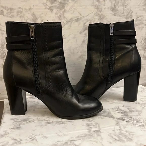 Marc Fisher Women's Kattie Ankle-Boots Black Leather Size 8 - Picture 7 of 11